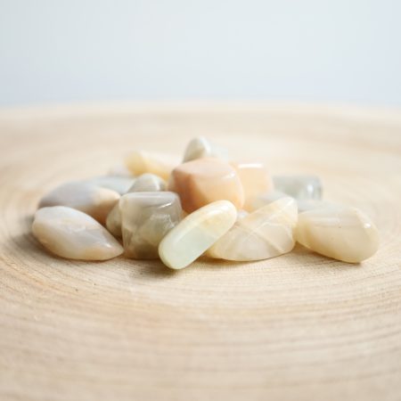 Kamień Księżycowy Polerowany