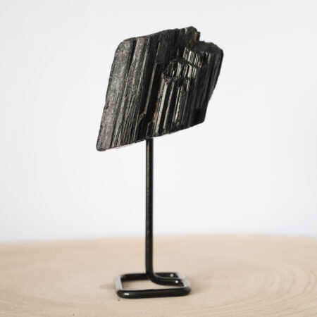 Czarny Turmalin na stojaku 13 cm