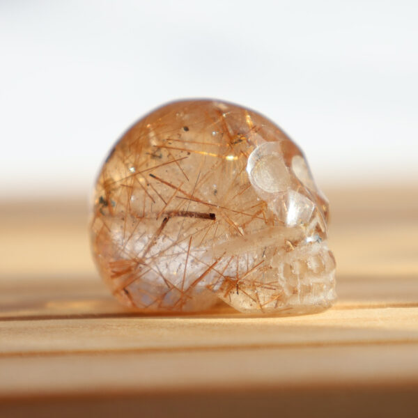 Rutyl w Kwarcu Czaszka 2,5 cm Brazylia