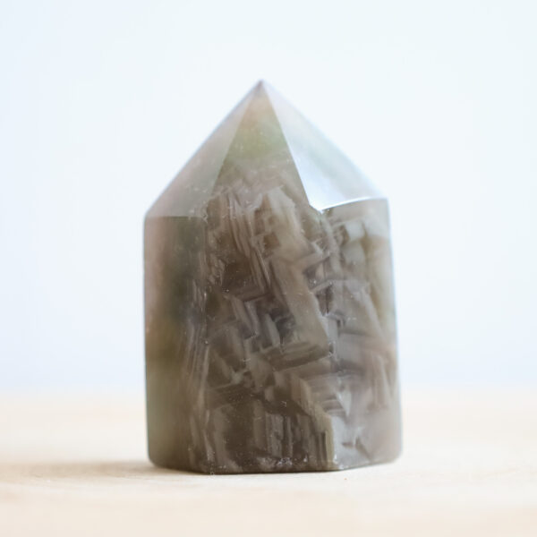 Fluoryt Wieża Obelisk 5,2cm Chiny